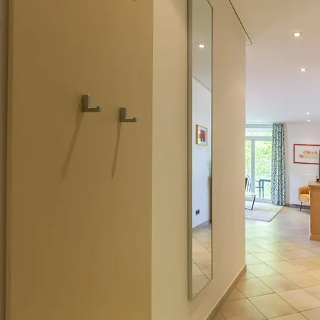 Wagenknecht, 15 Apartmán *